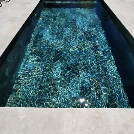 Studio Independant Renove En 2020, Piscine, 11min Avignon Pujaut