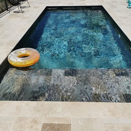 Studio Independant Renove En 2020, Piscine, 11min Avignon Pujaut
